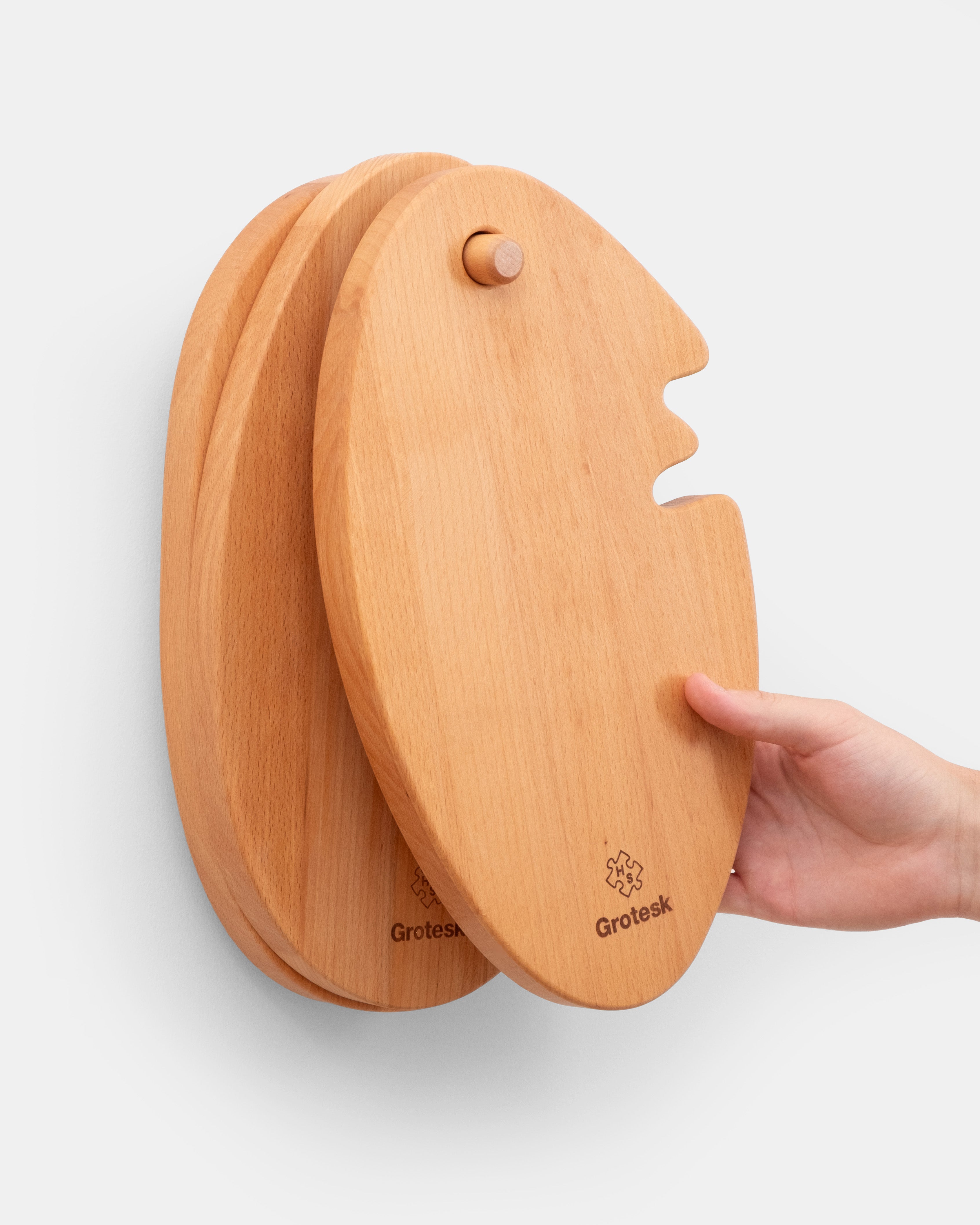 Grotesk 'CHEESE HEAD' Cutting board